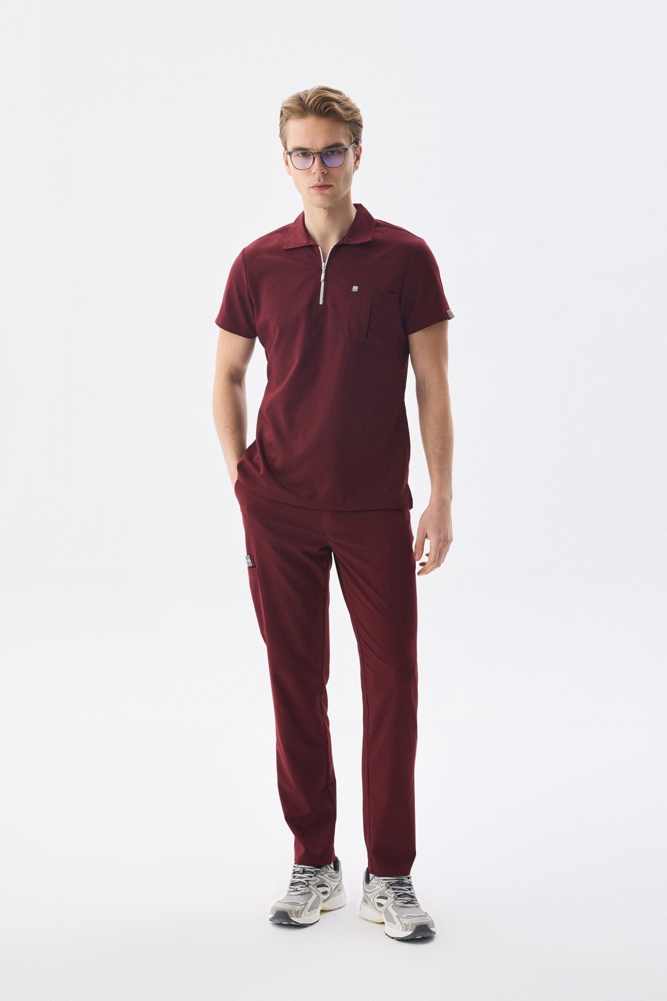 Erkek Polo Yaka Medikal Üniforma Takım Bordo Likralı Doktor Hemşire Forması - Class ÜniformaMedikal Scrubs