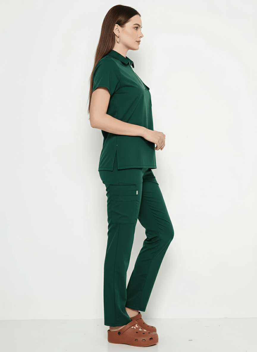 Polo Yaka Avcı Yeşili Kadın Medikal Üniforma Scrubs - Class ÜniformaMedikal Scrubs
